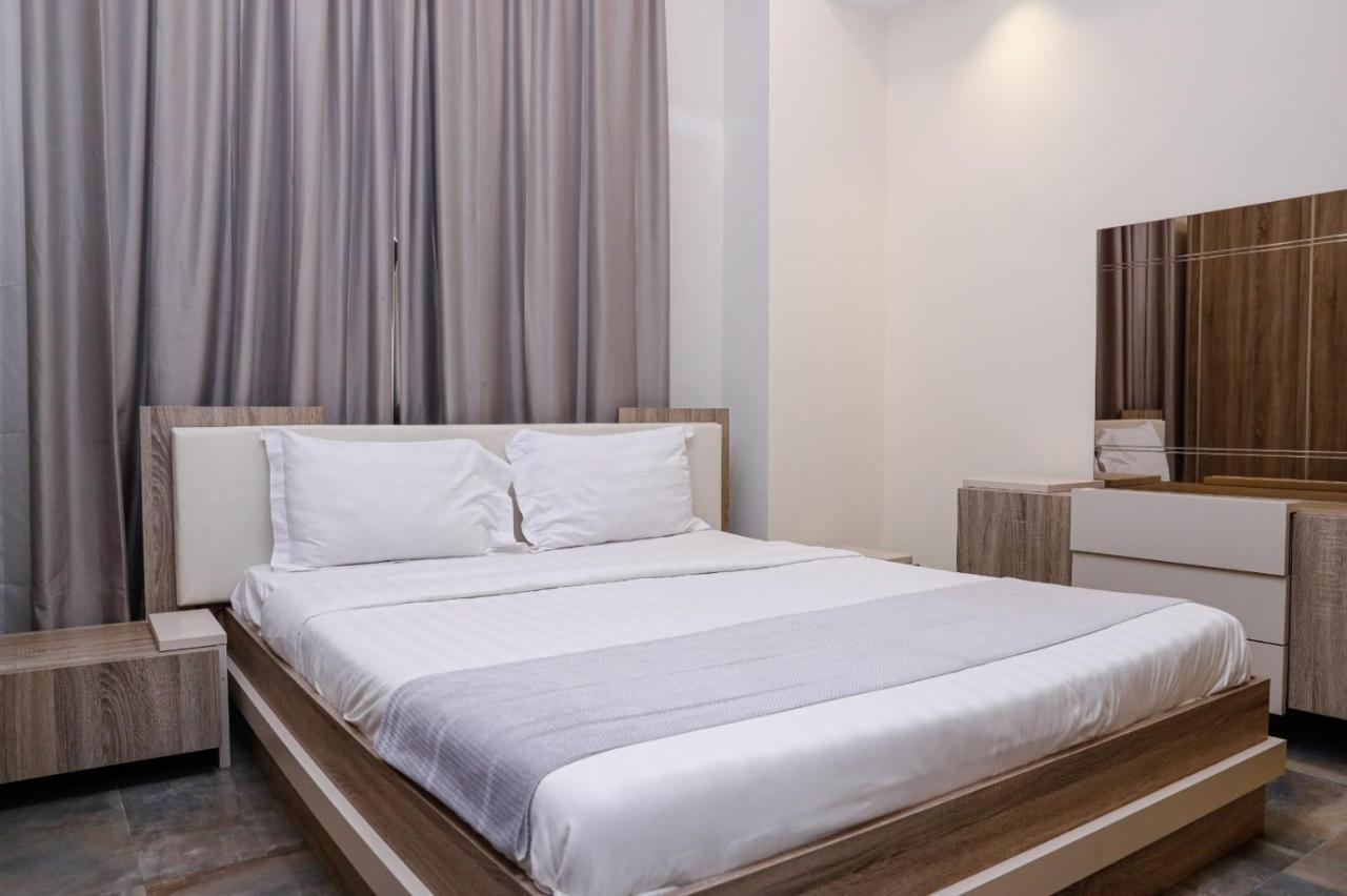 Tangier Tower Hotel Manáma Kültér fotó