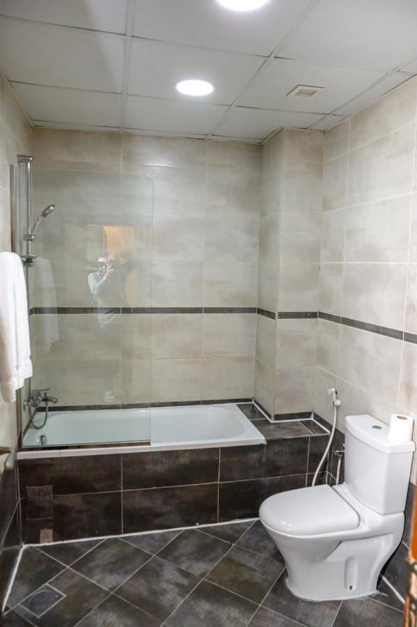 Tangier Tower Hotel Manáma Kültér fotó