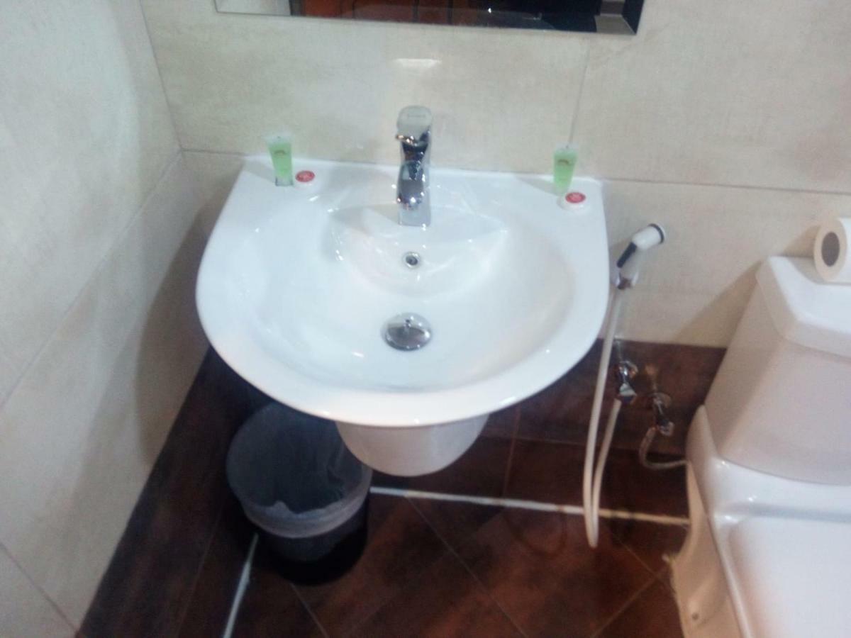 Tangier Tower Hotel Manáma Kültér fotó